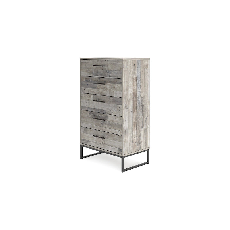 Commode blanchie à la chaux avec poignées couleur étain