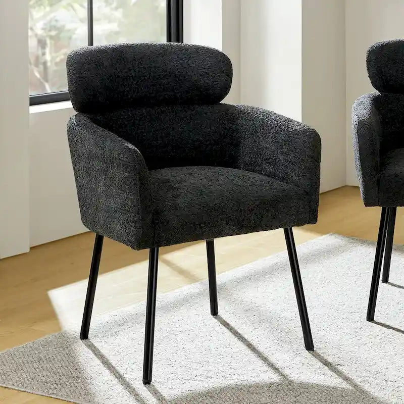Sedia da pranzo imbottita in bouclé con piedini metallici regolabili