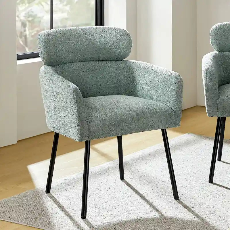 Sedia da pranzo imbottita in bouclé con piedini metallici regolabili