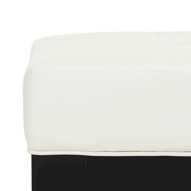 Quadratischer Hocker aus cremefarbenem Kunstleder mit Steppbezug